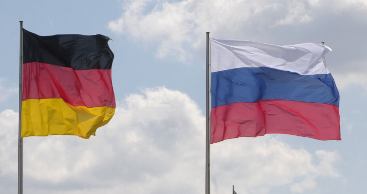 زبان آلمانی یا روسی