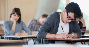 زبان آلمانی یا اسپانیایی